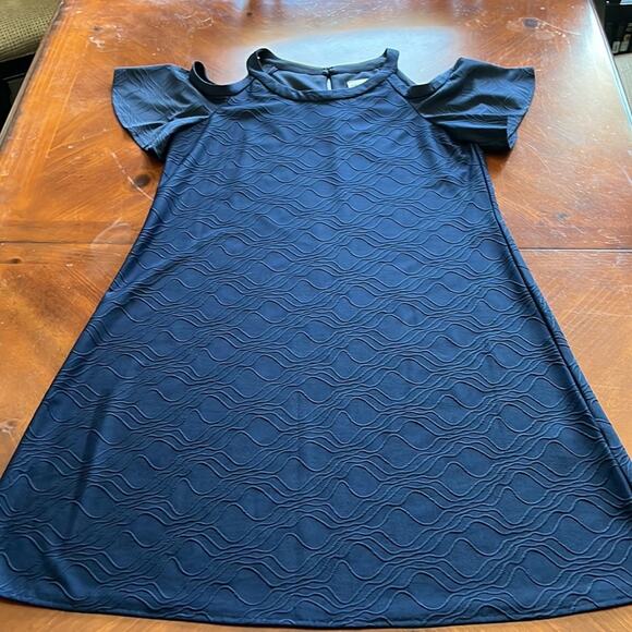 J.Taylor Woman Size 10 Navy Blue Textured Cold Shoulder Knit Dress NWT - Picture 5 of 11